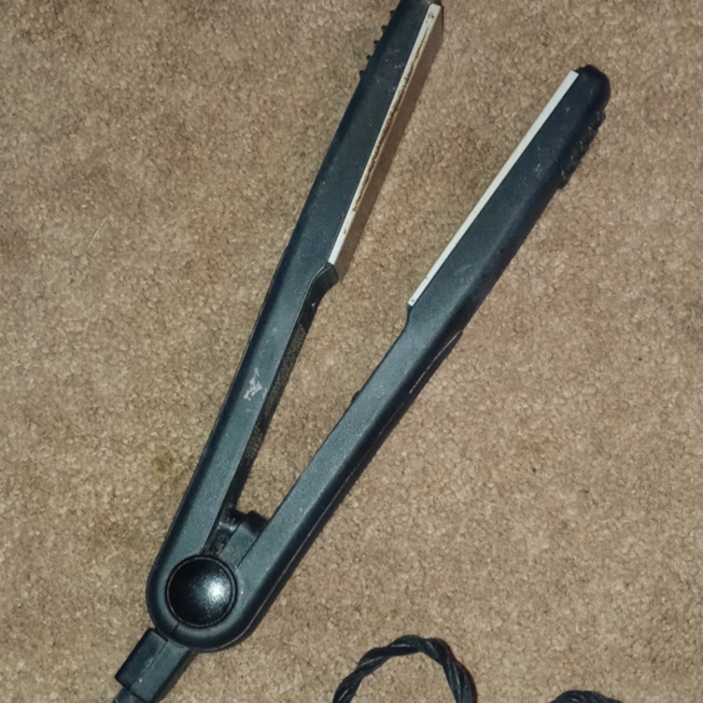 Flat iron
